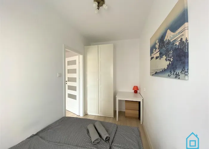 Milky With Balcony - 3 Km To Baltic Sea דירה